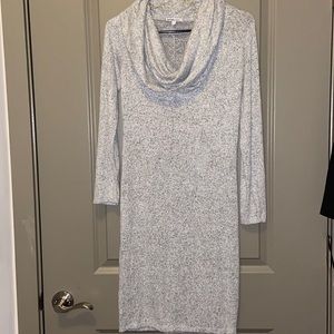 Gray Long sleeve sweater dress. Cow lick neck. Very stretchy. Midi length.